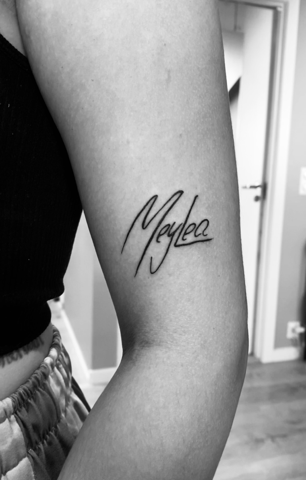 Blackwork script, av Sandra